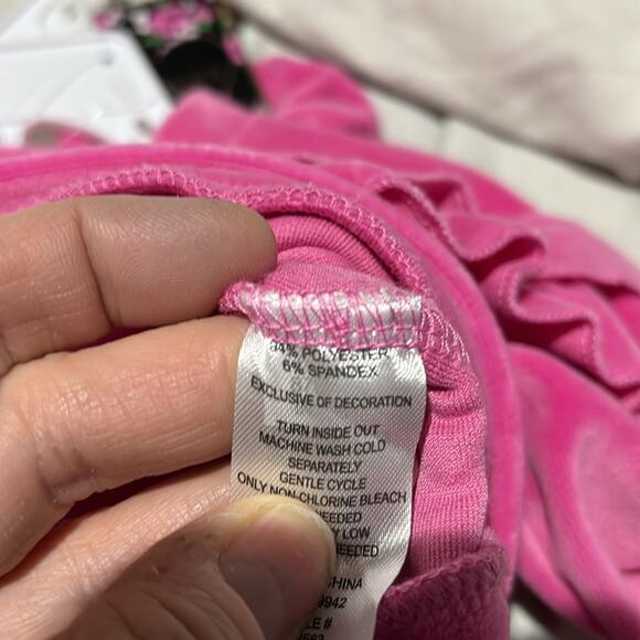 Btween 12m hot pink velour ruffled sweatsuit and scrunchie nwt perfect - Picture 7 of 7